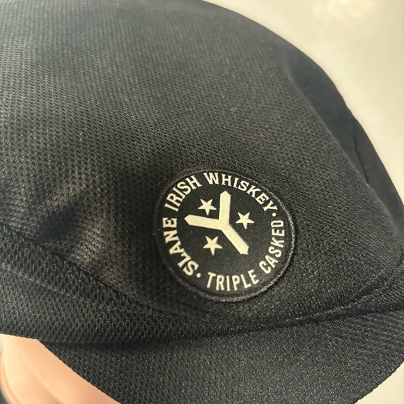 SLANE IRISH WHISKEY Triple Casked Black Newsboy cap hat LIKE NEW - Picture 5 of 9
